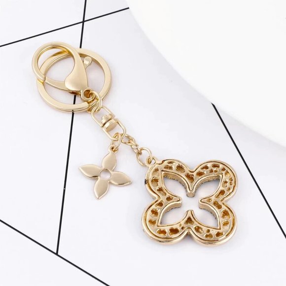 Louis Vuitton Style Crystal Quatrefoil Flower Keychain/Bag Charm NWT - Picture 3 of 7